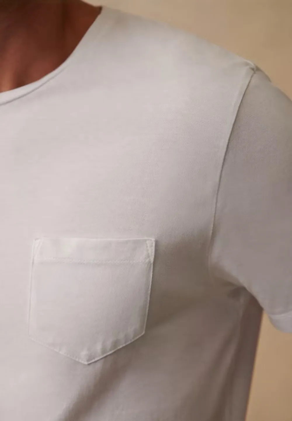 White Chest Pocket Cotton Crew Neck T-Shirt
