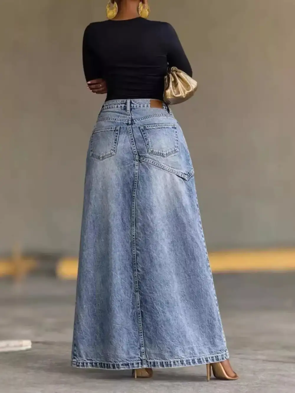 Fitted Relaxed Denim Skirt
