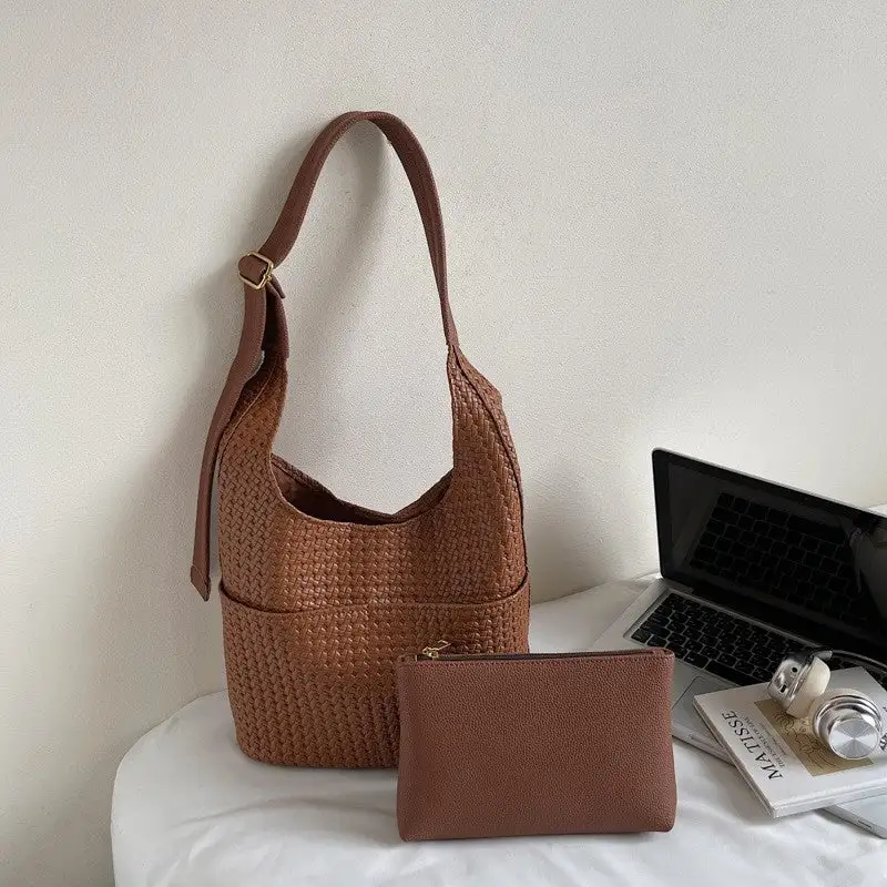 Casual Retro Handbag with Pendant
