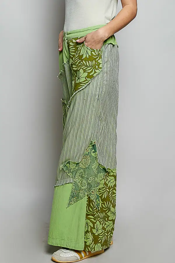 Detailed Finish Sequin Floral Print Wide Leg Pocketed Pants