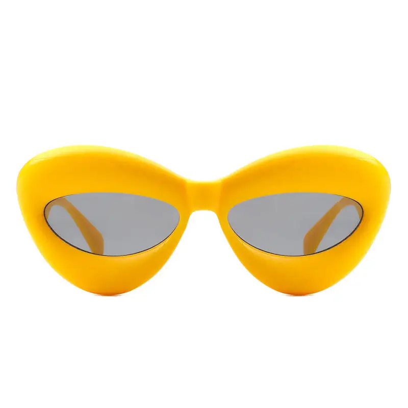 Lightweight Cat Eye Frame Sunglasses