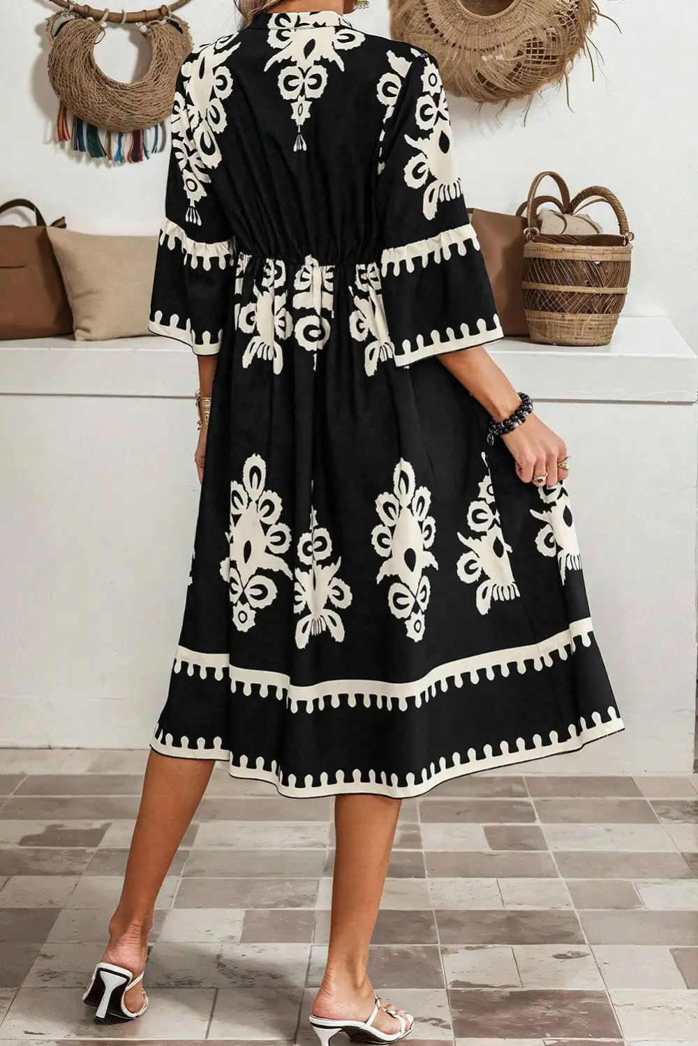 Geometric Print Bracelet Sleeve Midi Dress