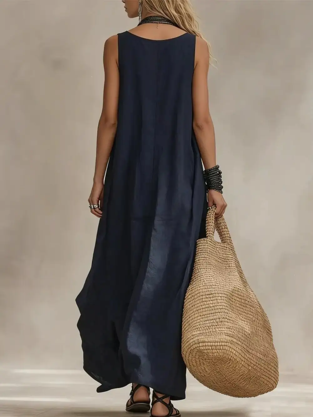 Scoop Neck Sleeveless Maxi Dress