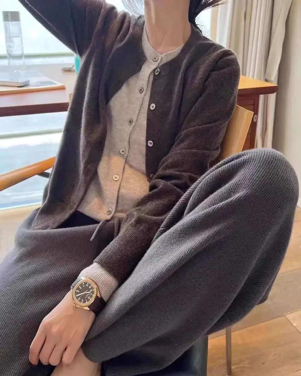 Cashmere Button-Front Round-Neck Relaxed-Fit Cardigan