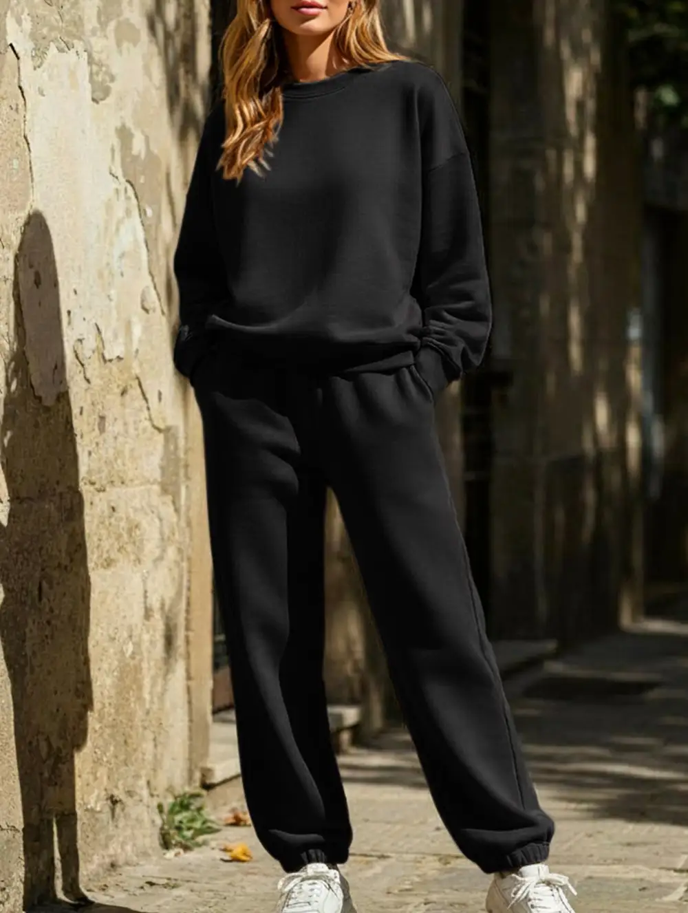 Long-Sleeved Round-Neck Sweatshirt Suit