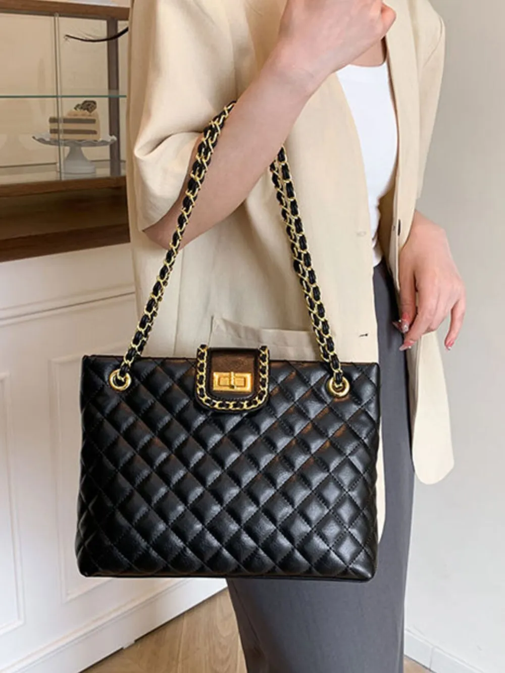The Melissa Shoulder Bag