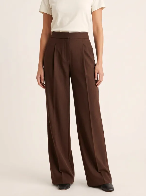 Structured Wide-Leg Pleated Women's Wide-Leg Pants