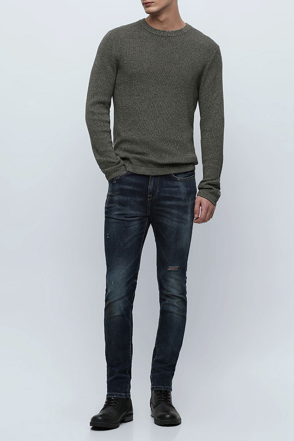 Mid Rise Fit Jeans