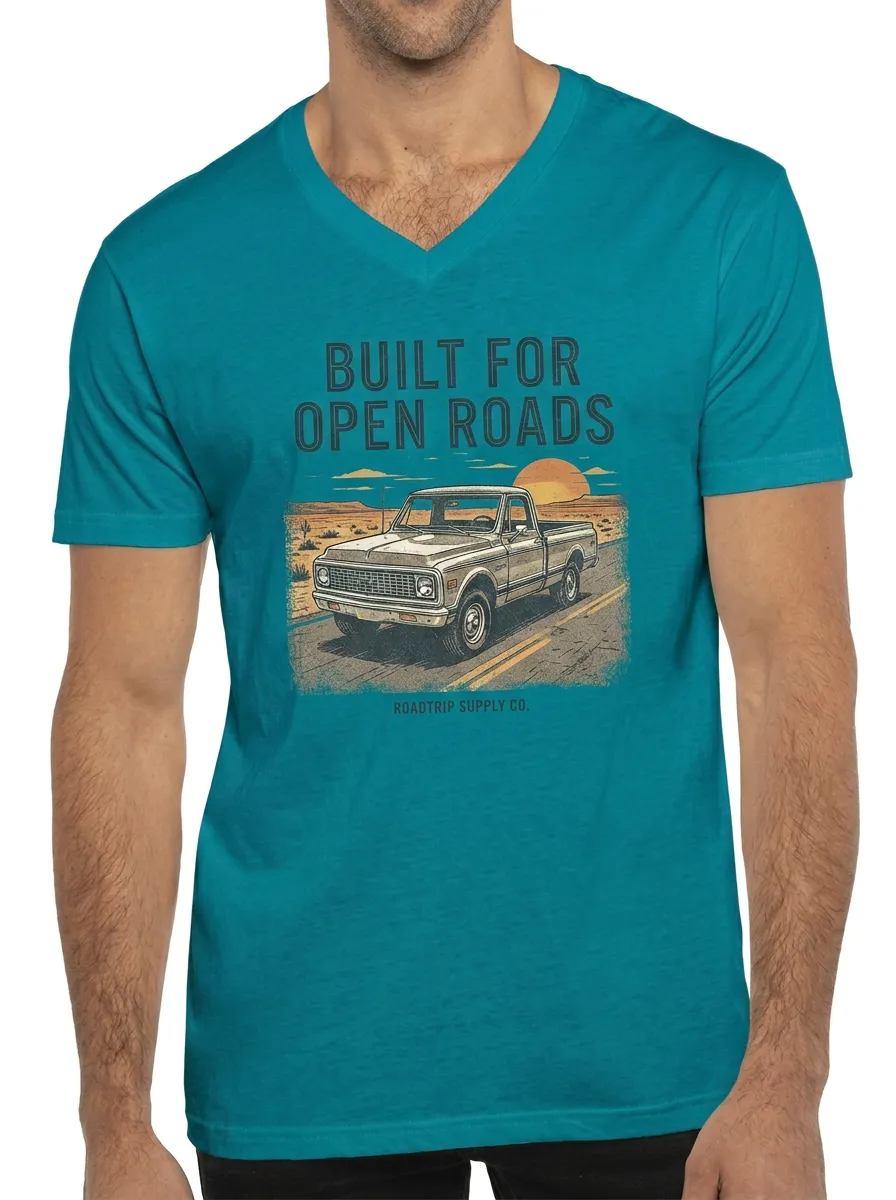 Men's Road Trip Lover Vintage Truck Printed V-Neck T-Shirt