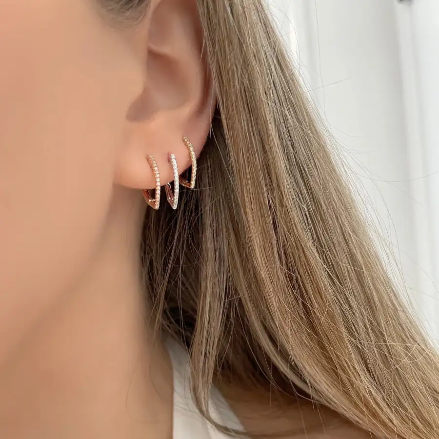 Refined Textured Gem Detail Huggie Earrings