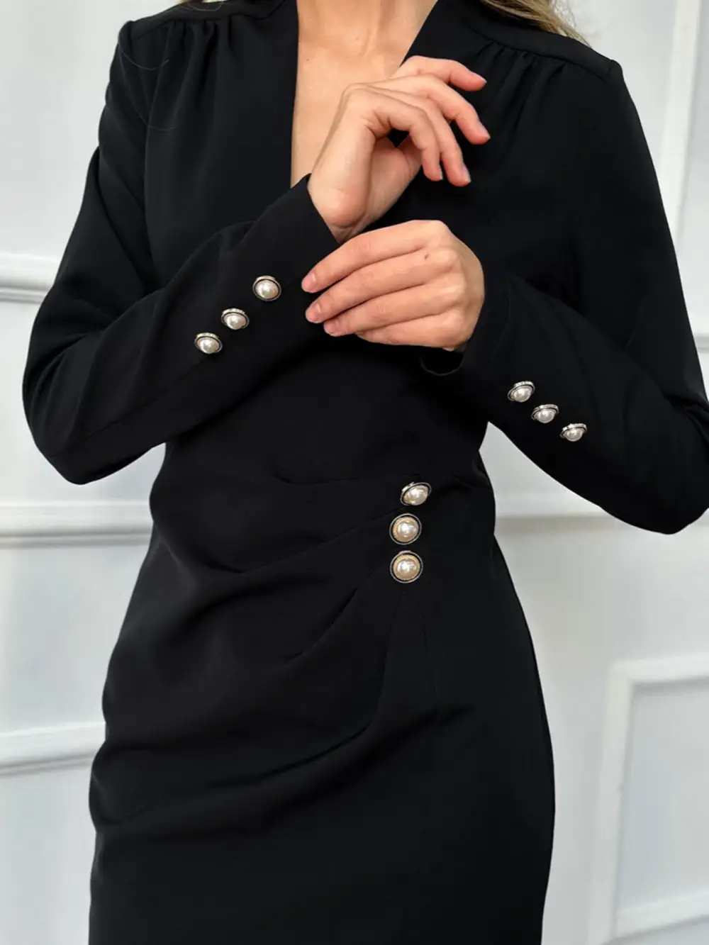 Gathered Detail Ruched Long Sleeve Dress