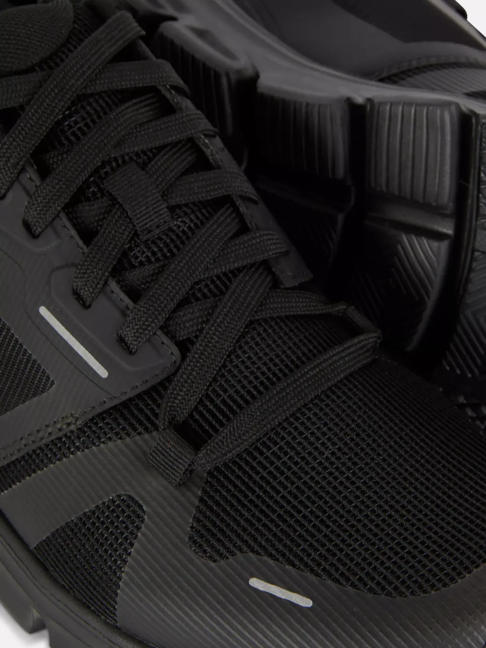 Street Thick-Soled Canvas Comfortable Sports Shoes