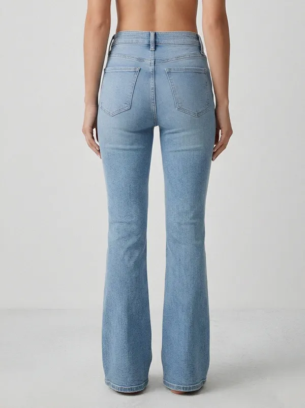 Weekend High-Waist Stretch Women's High-Waist Stretch Flare Jeans