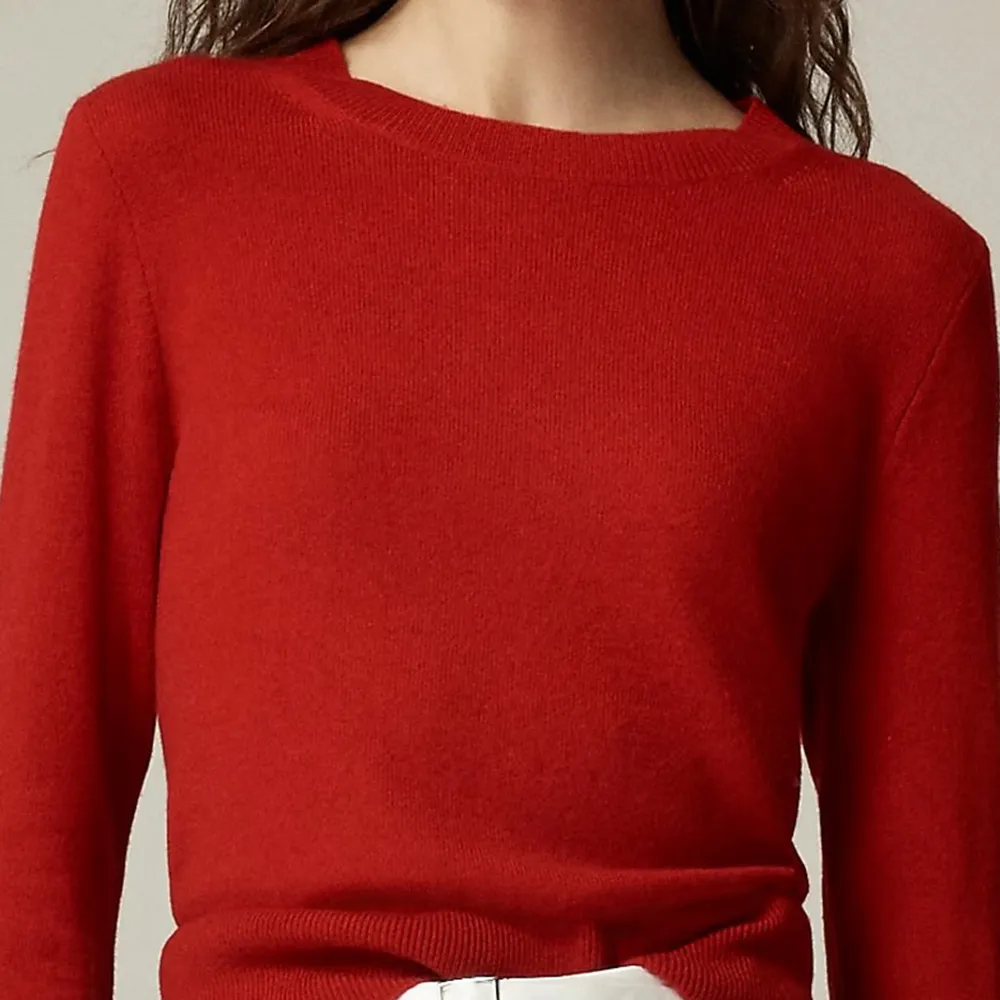 Simple Cashmere Crew Neck Sweater