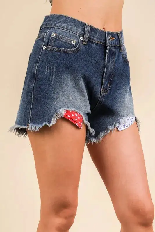 Everyday Raw Hem Pocketed Contrast Washed Denim Shorts