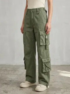 Signature Utility Style Multi Pocket Fit Women's Multi Pocket Cargo Pants