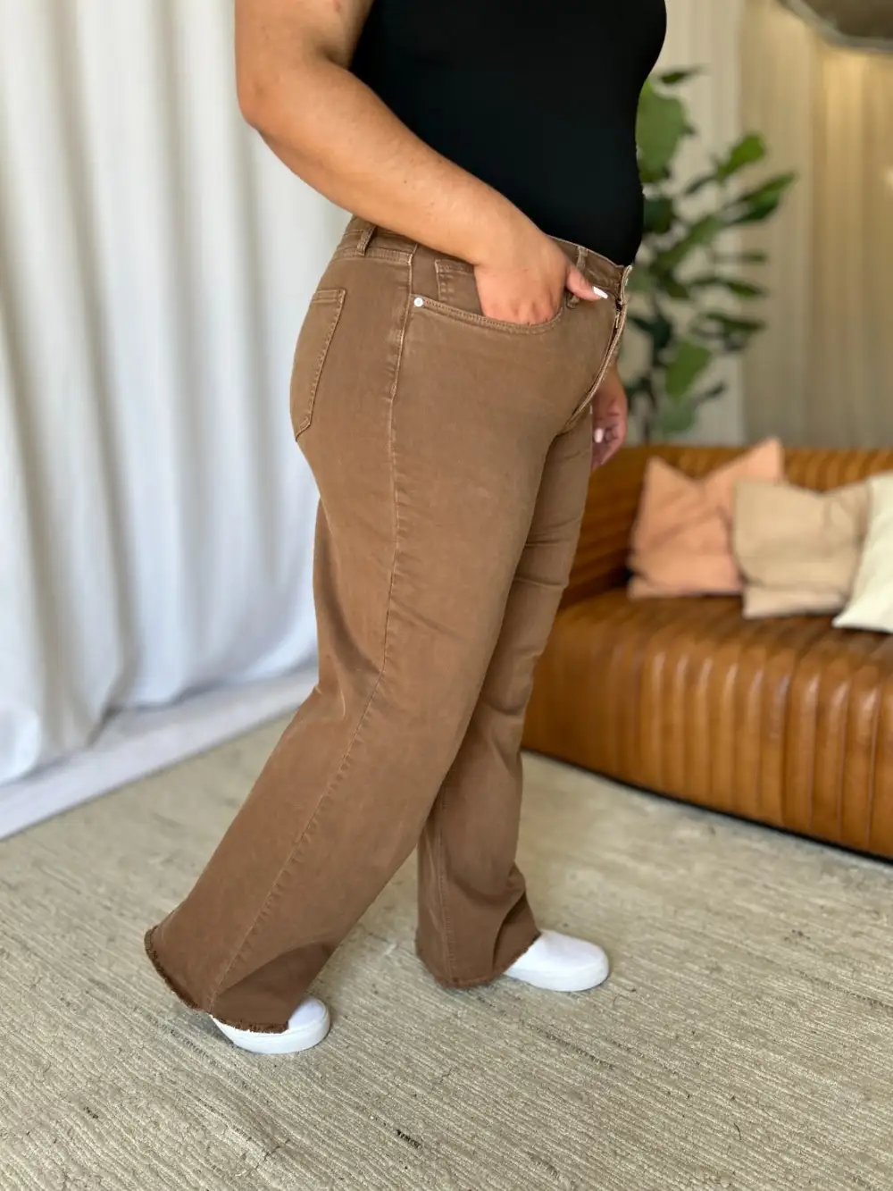 Lightweight Feel Comfy Denim Jeans