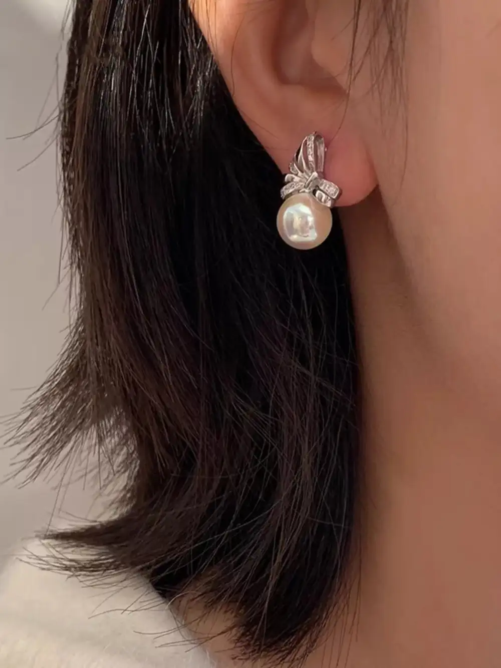 Classic Pearl Bowknot Drop Earrings