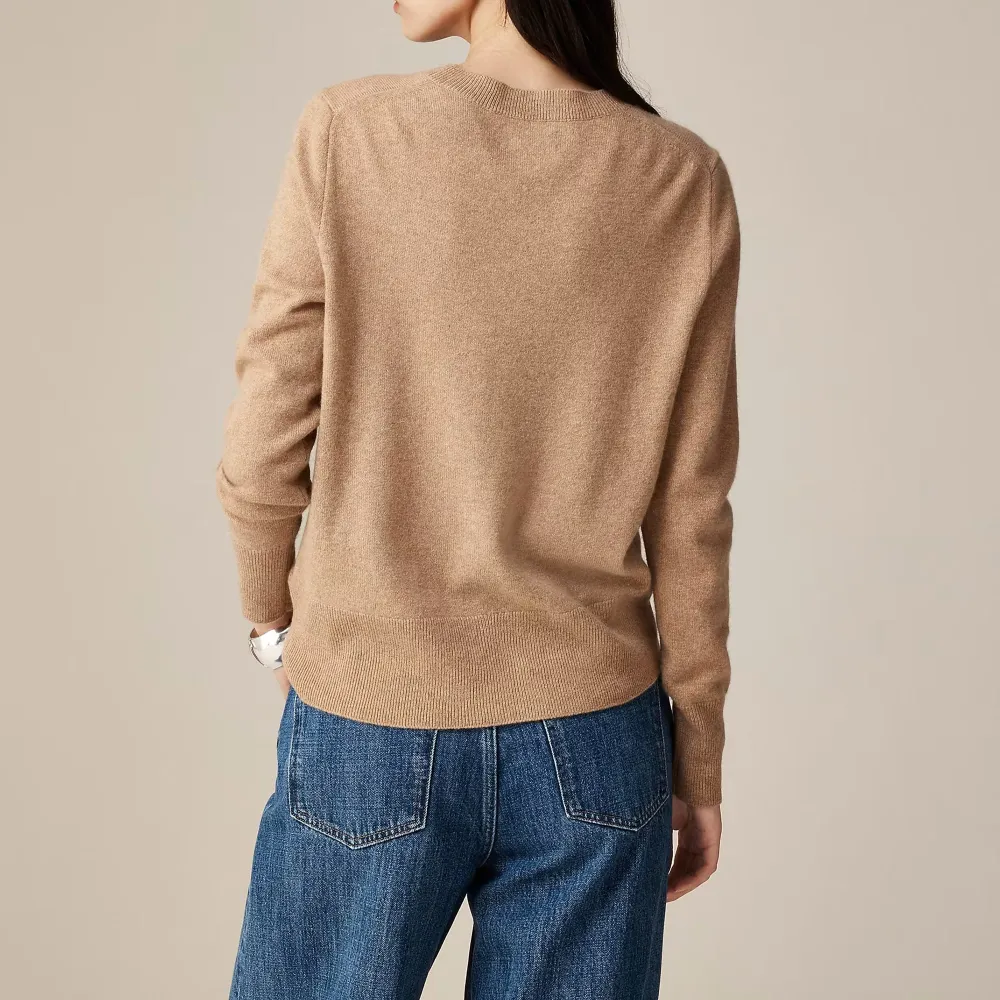 Simple Cashmere Crew Neck Sweater