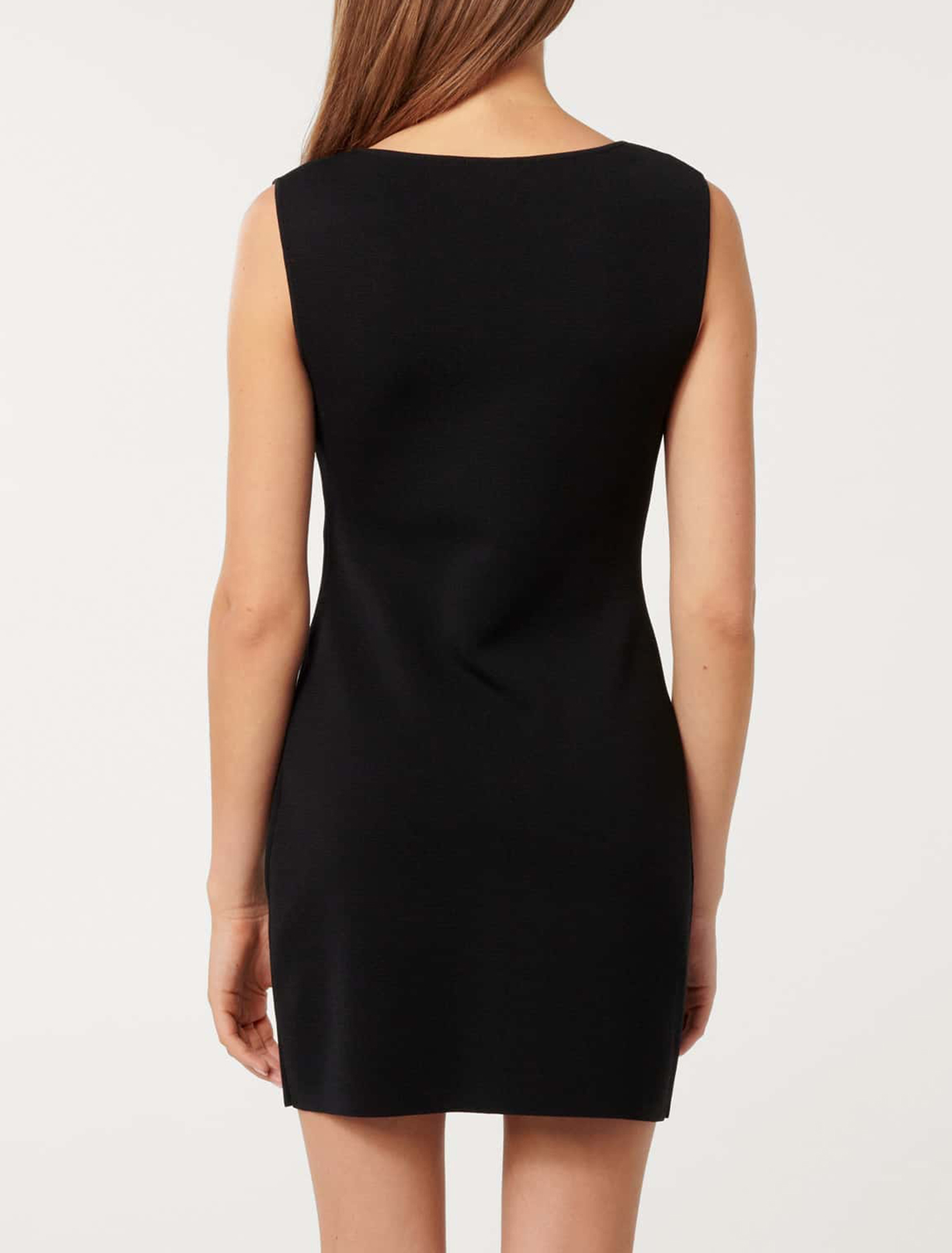 Hook and Eye Detail Mini