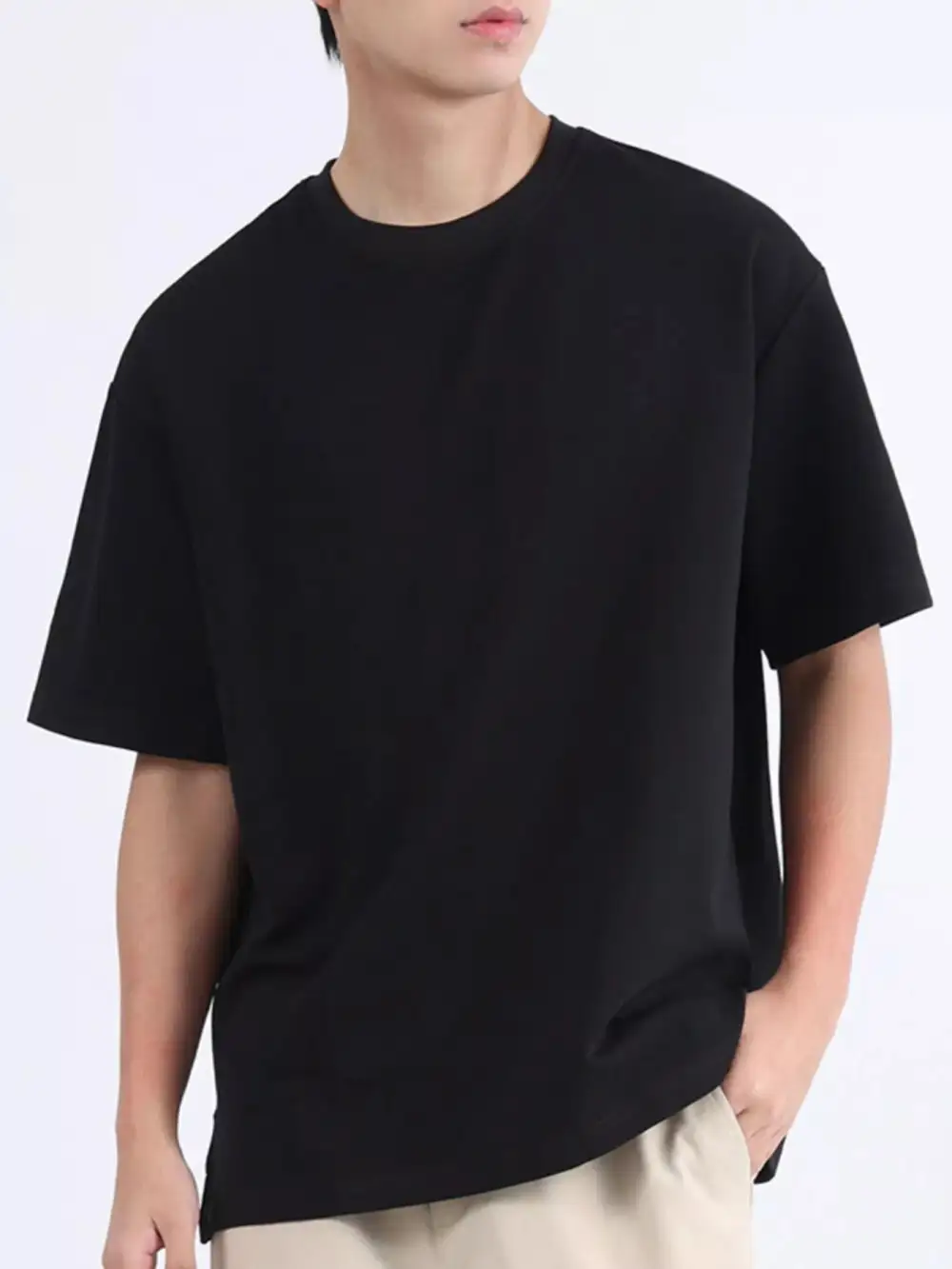 Relaxed Men's Round Neck T-shirt