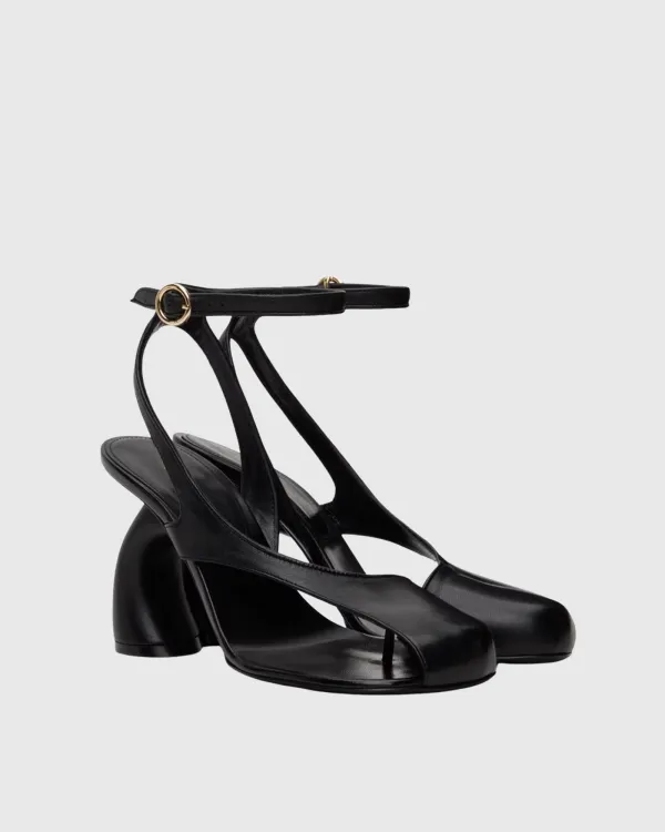 Split Toe Heterotypic Heel Sandals in Black