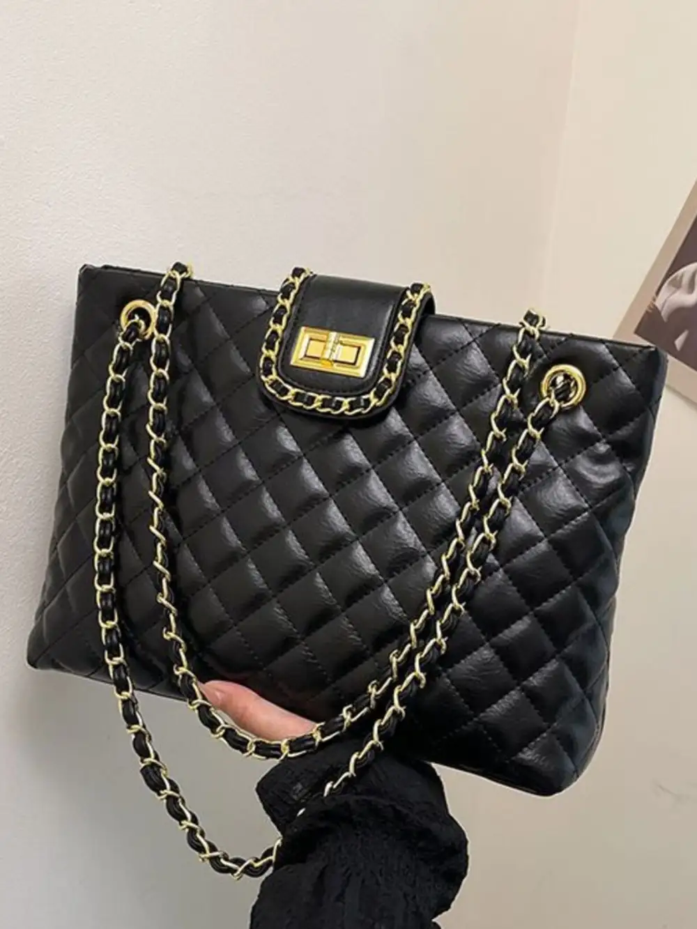 The Melissa Shoulder Bag