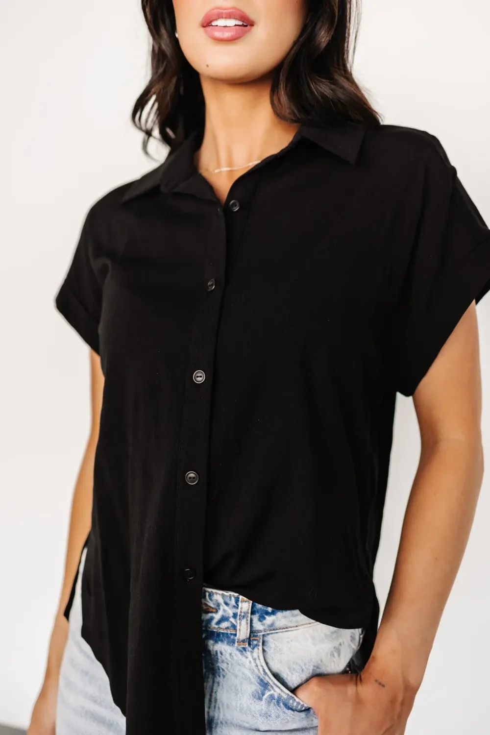 Simple And Comfortable Breathable Shirt