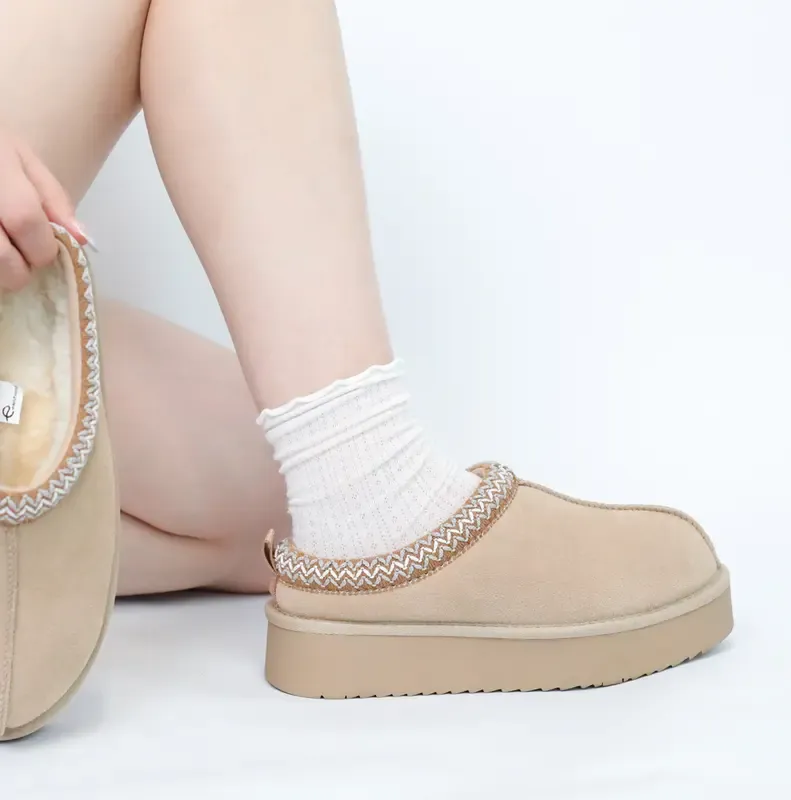 Women's leather outdoor suede slippers, mini heightening boots, short boots with soft fur lining