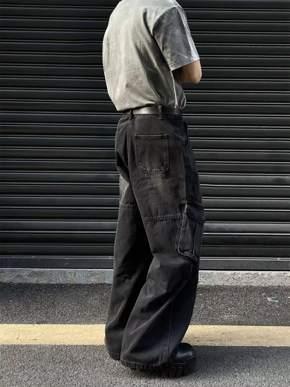 Men's Plus Size Vintage Wash Wide Leg Cargo Jeans