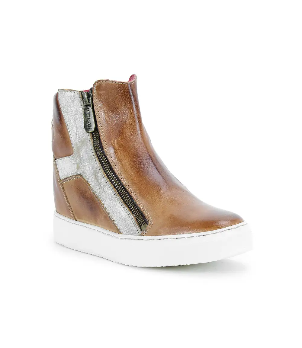 Rubber-Sole Layered Everyday Boots