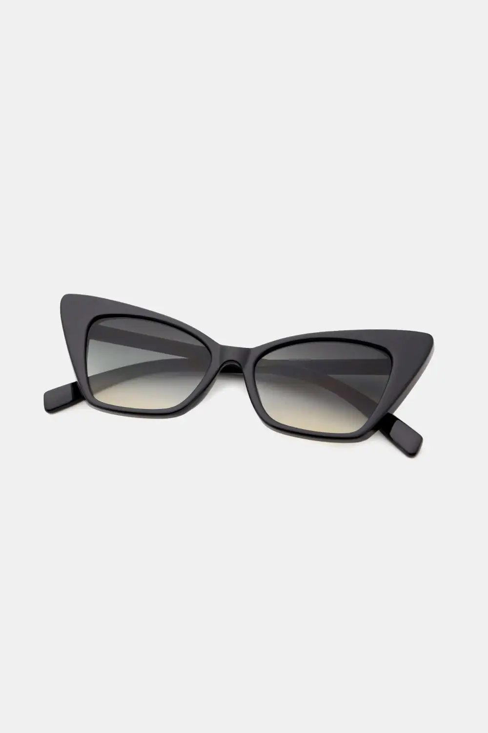 Low Profile Cat Eye Frame Sunglasses