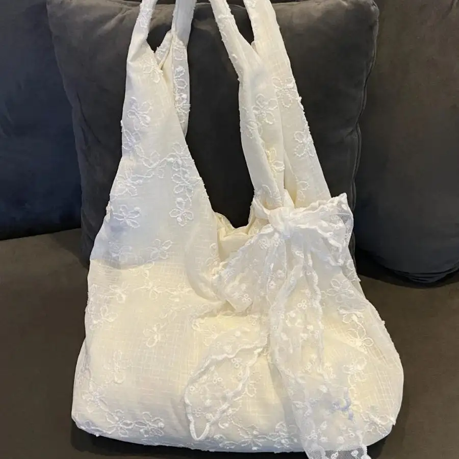 Floral Embroidered Casual Shoulder Bag