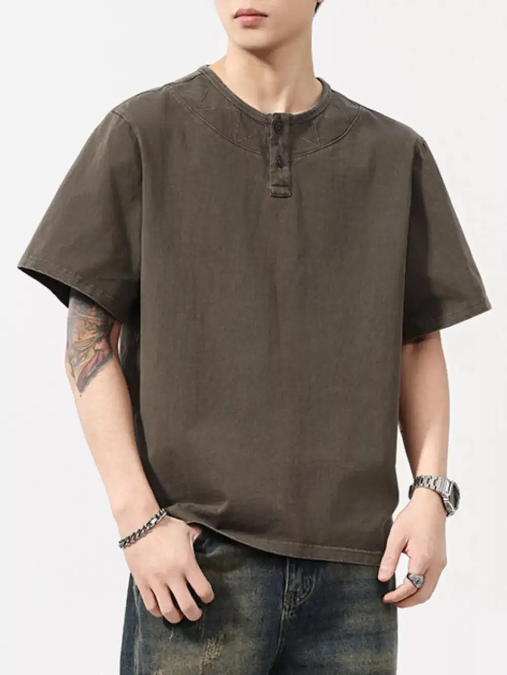 Clean Look Round Neck Short Sleeve T-Shirt