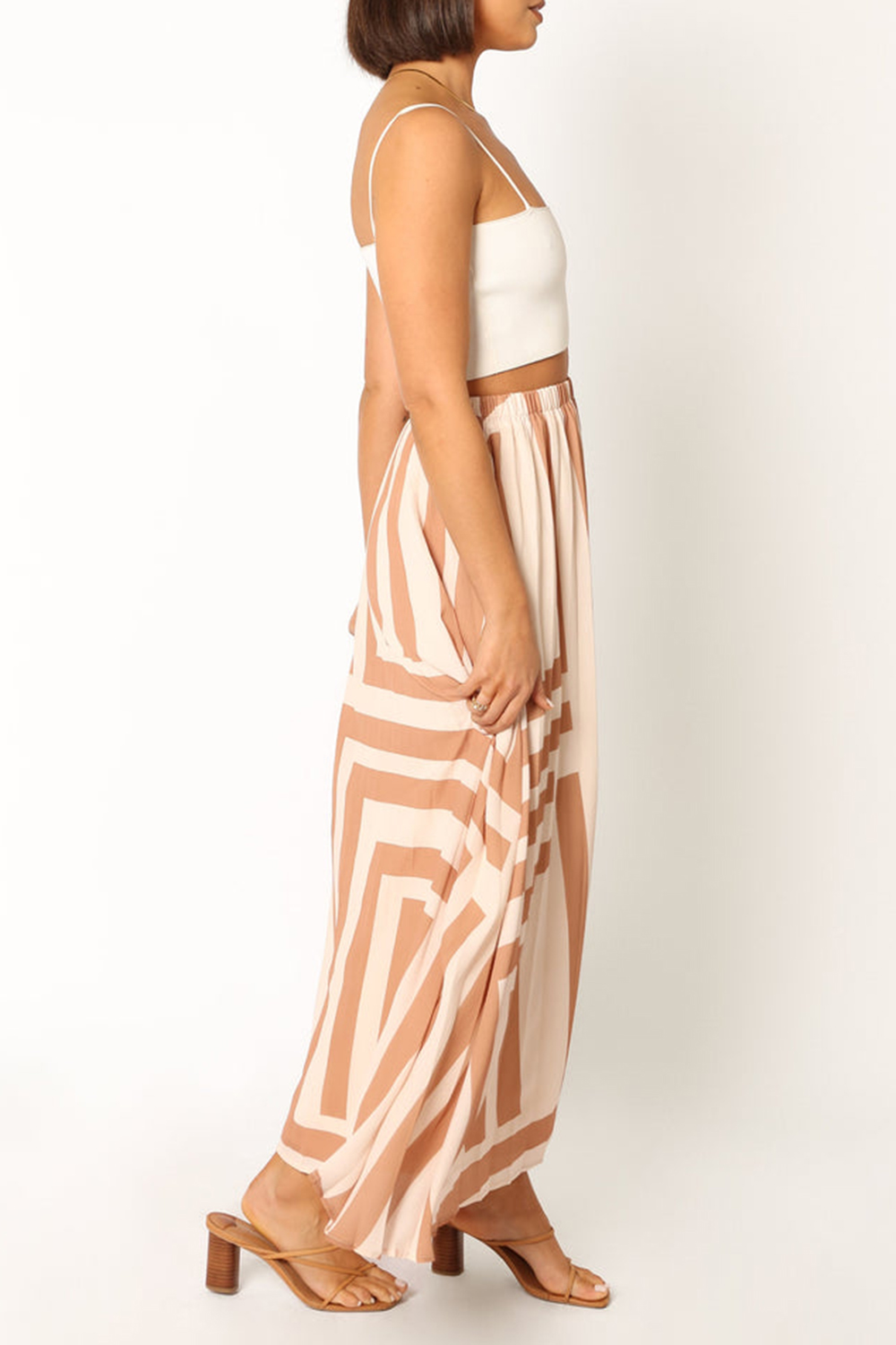 PLEAT MIDI SKIRT - TAN