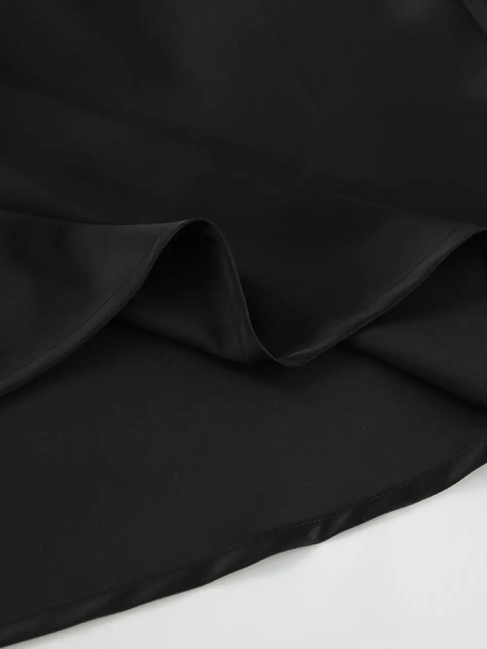 Quiet Essential Maxi Skirt