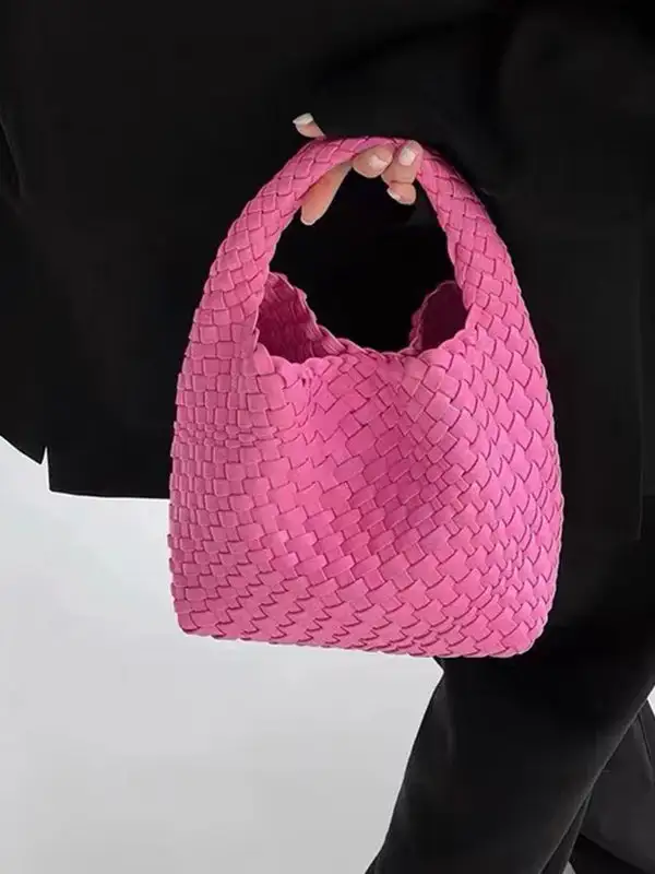Refined Woven Vintage Shoulder Bag