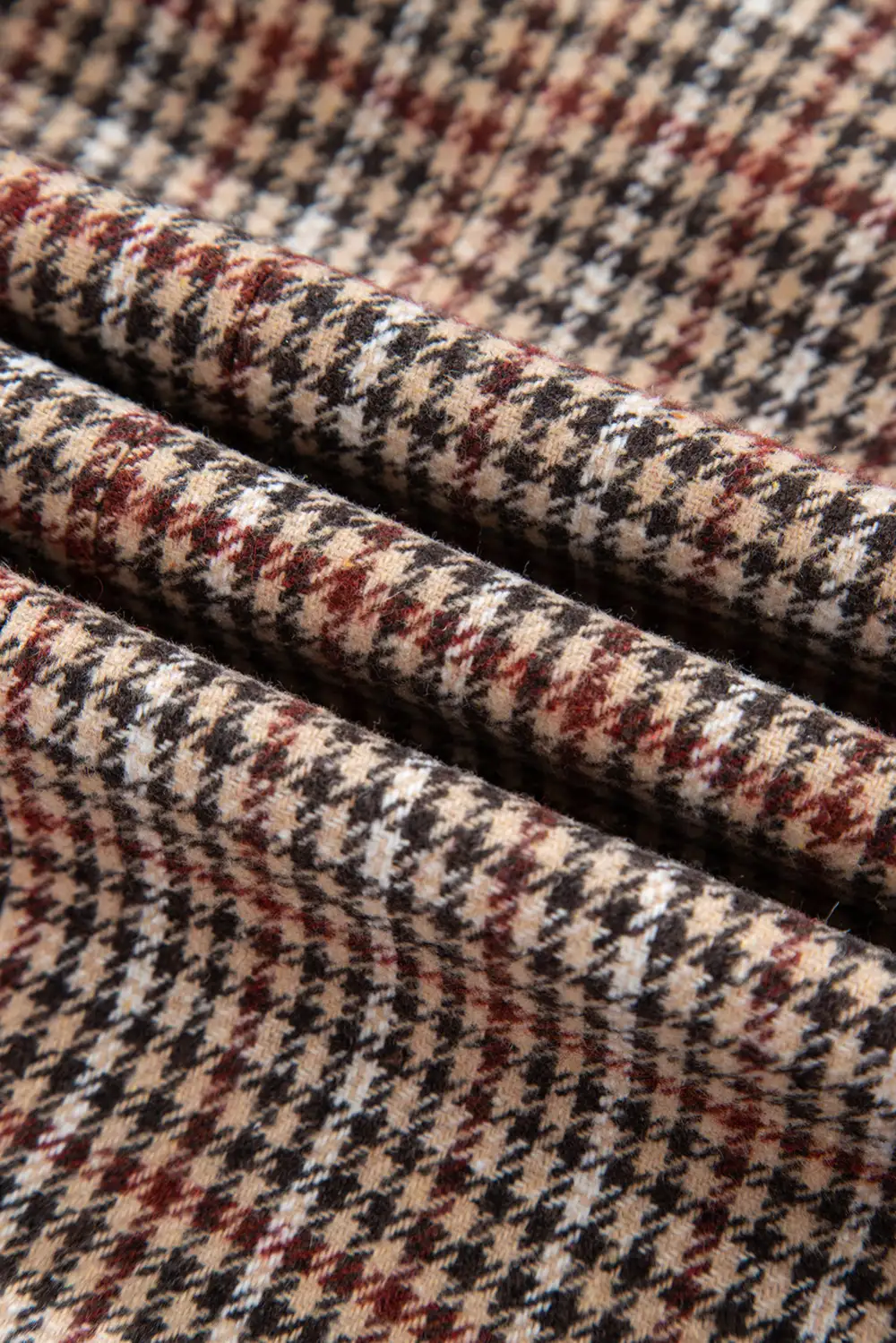 Double-Breasted Lapel-Collar Houndstooth Blazer