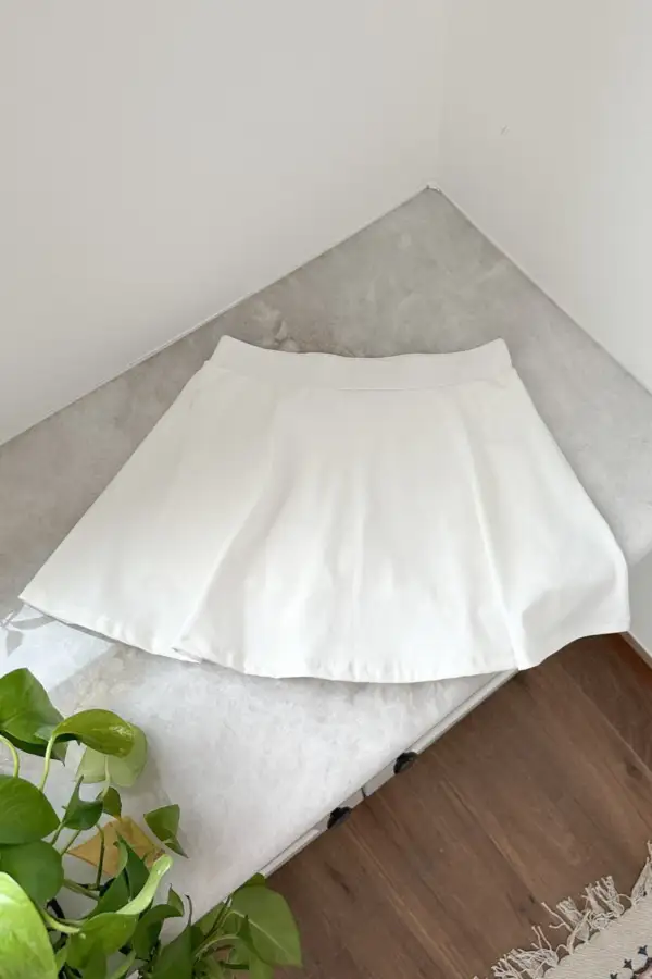 Clean Line Relaxed Soft Skort