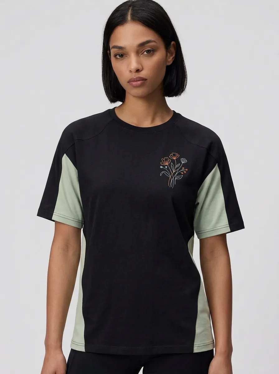 Women's Floral Embroidered Contrast-Panel Raglan T-Shirt