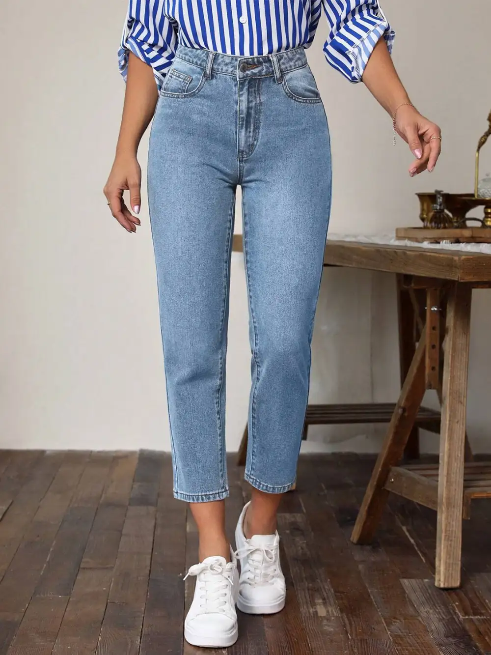 High Waist Pocket Detail Denim Jeans