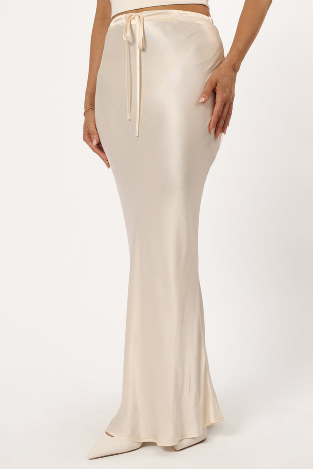 COZY MIDI LACE SKIRT