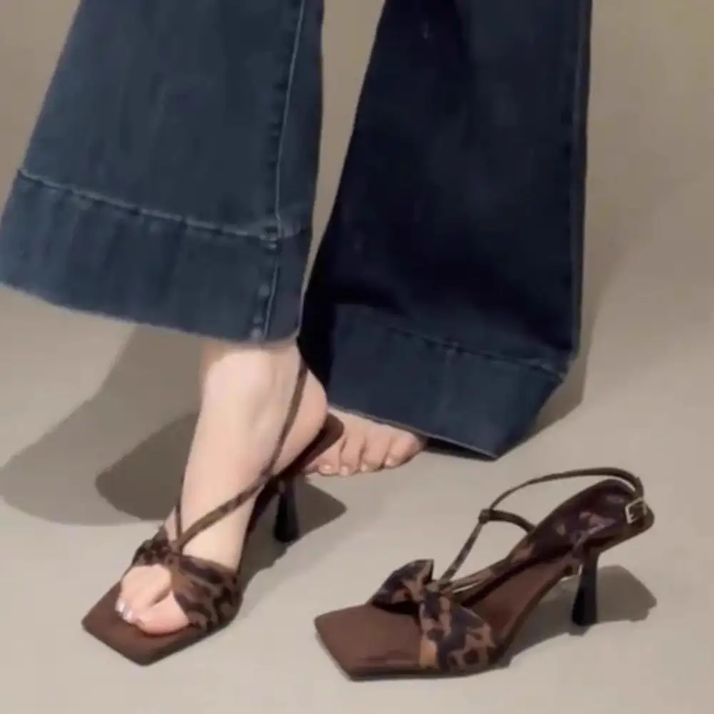 Cushion Base Slide Sandals