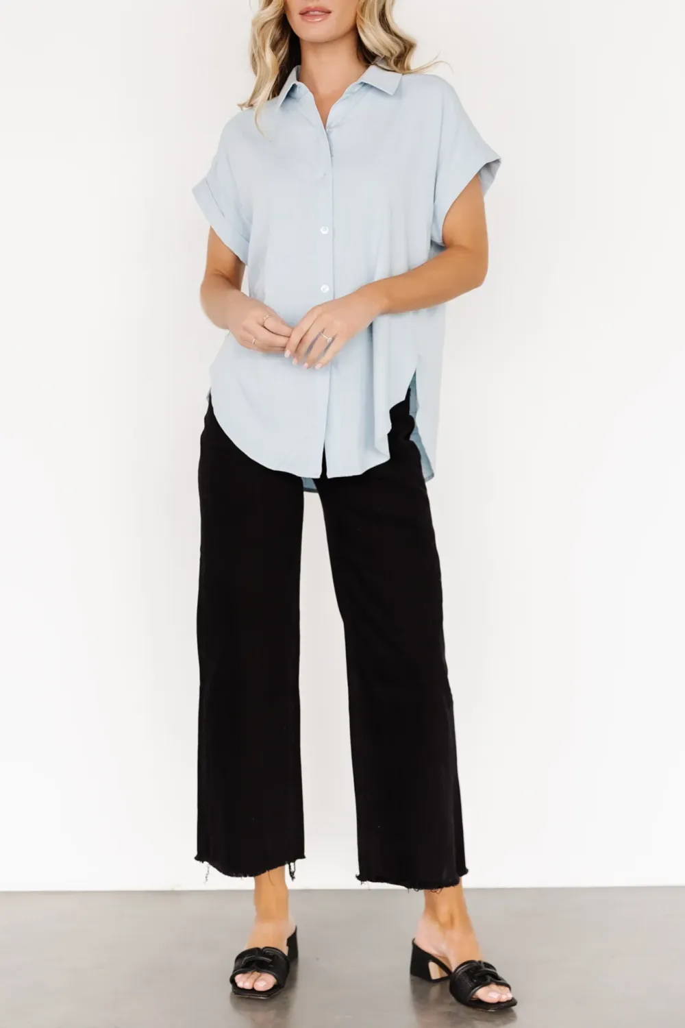 Simple And Comfortable Breathable Shirt