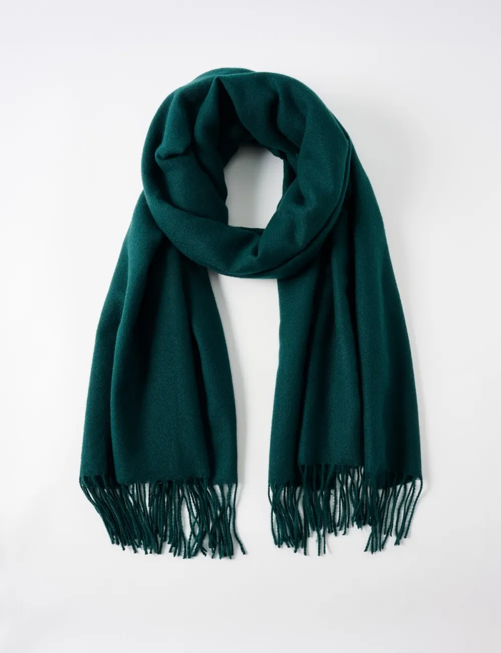 Low-Key Calm And Simple Monochrome Scarf