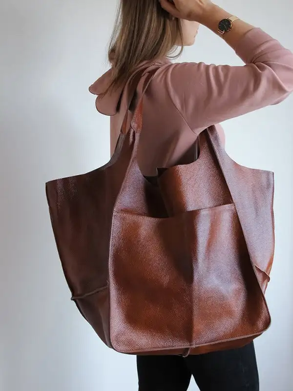 Polished Modern Shoulder Bag