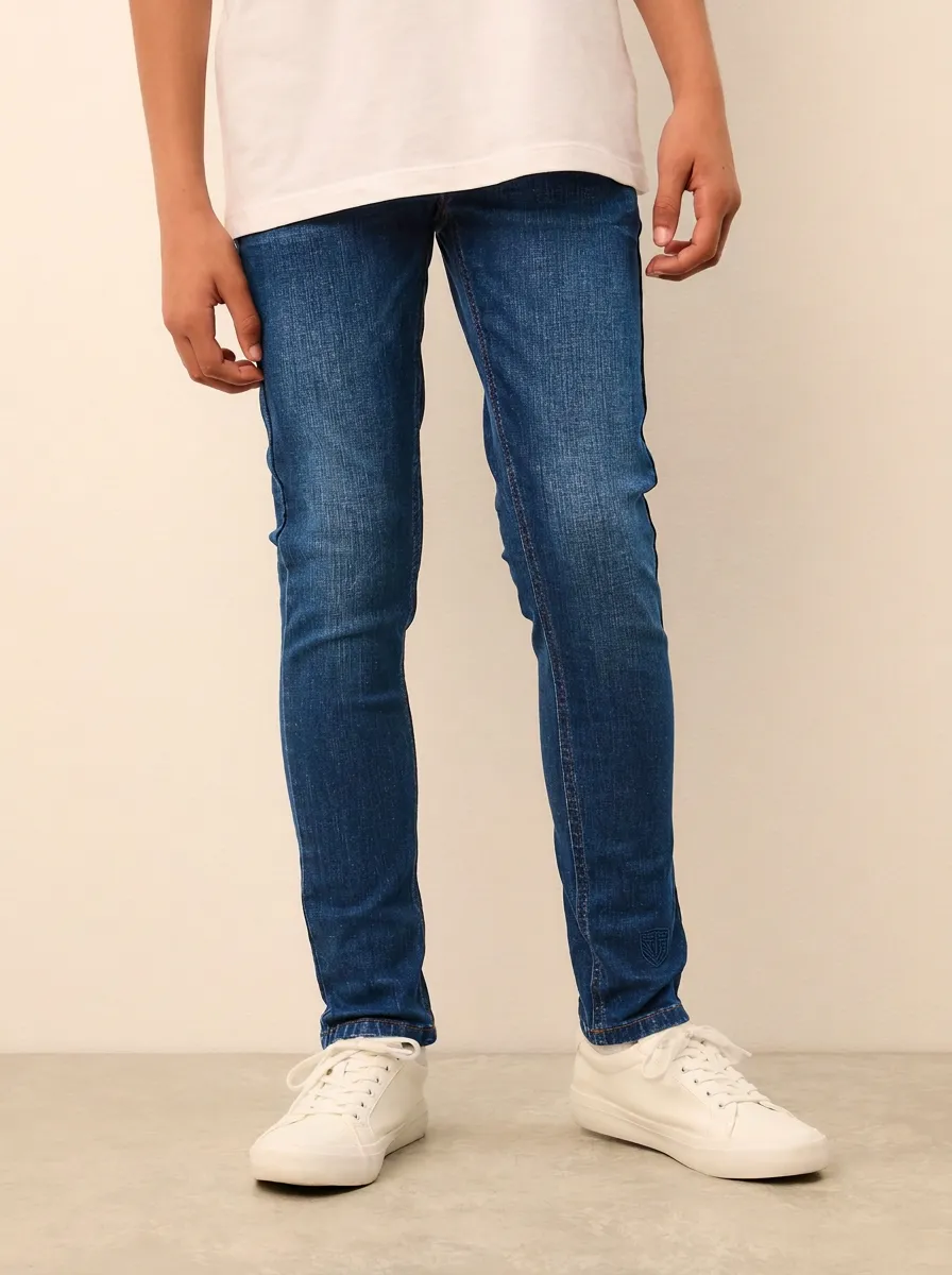 Men's Classic Comfort Shield Logo Printed Stretch Denim Jeans
