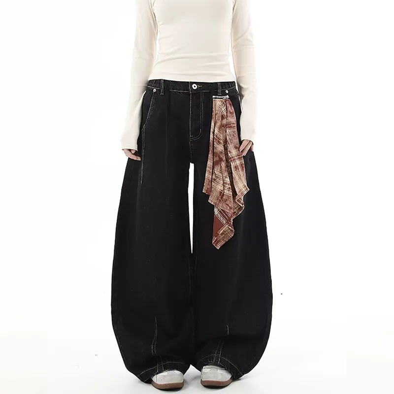 Classic Wide Leg Jeans