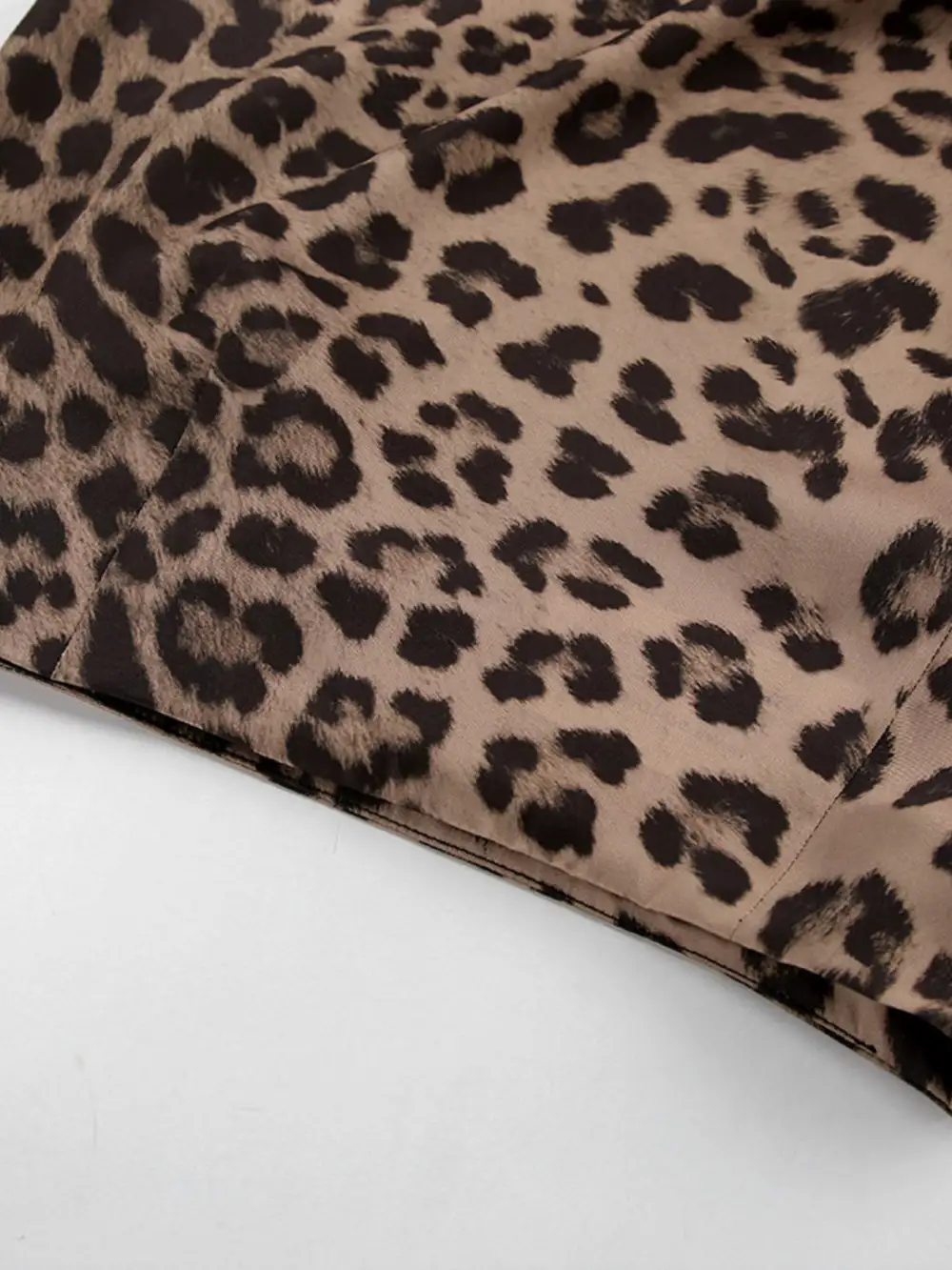 Comfort Printed Leopard Skirt