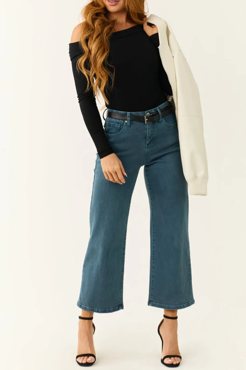Mid - Wash Wide Leg Crop Jeans